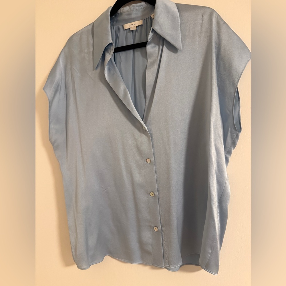 Silk Cap-Sleeve Ruched-Back Blouse - Picture 3 of 5